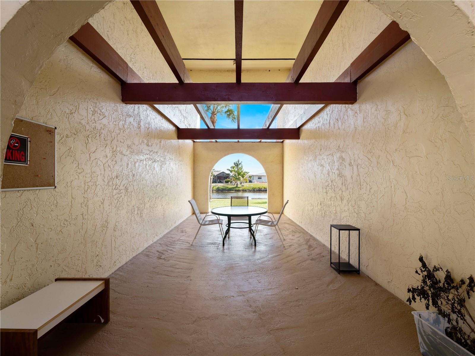 RIVERHOUSE - Residential