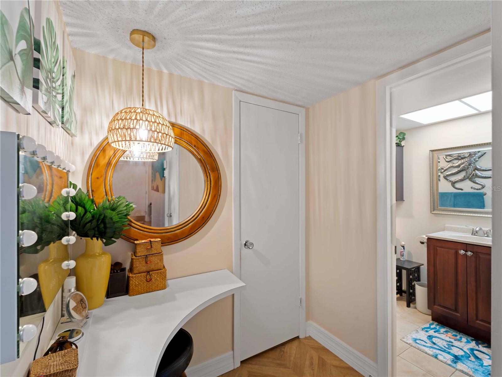 RIVERHOUSE - Residential