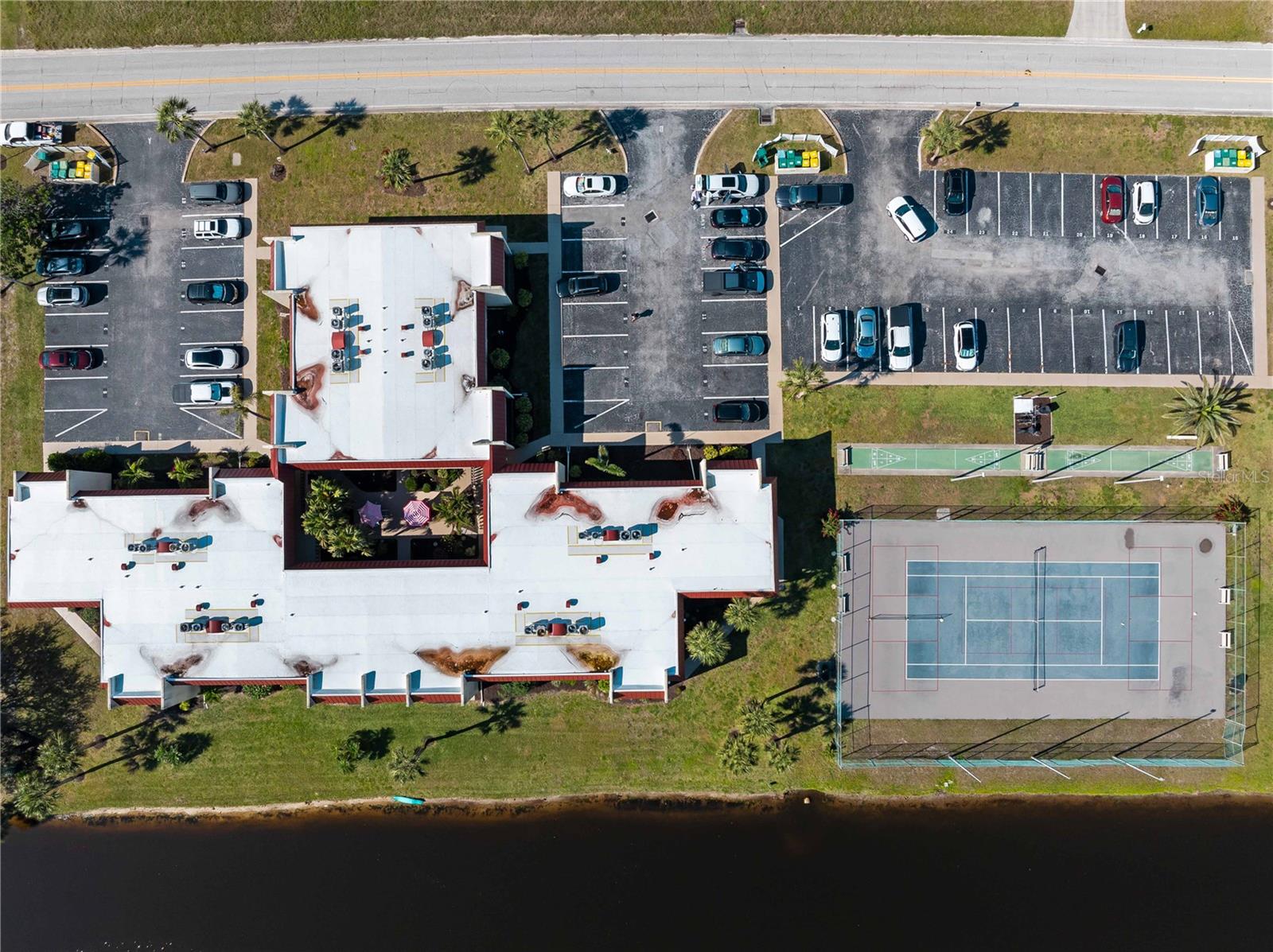 RIVERHOUSE - Residential