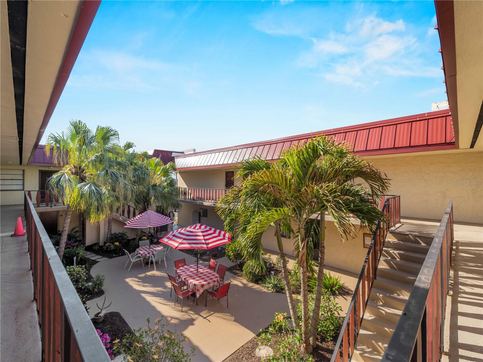 RIVERHOUSE - Residential