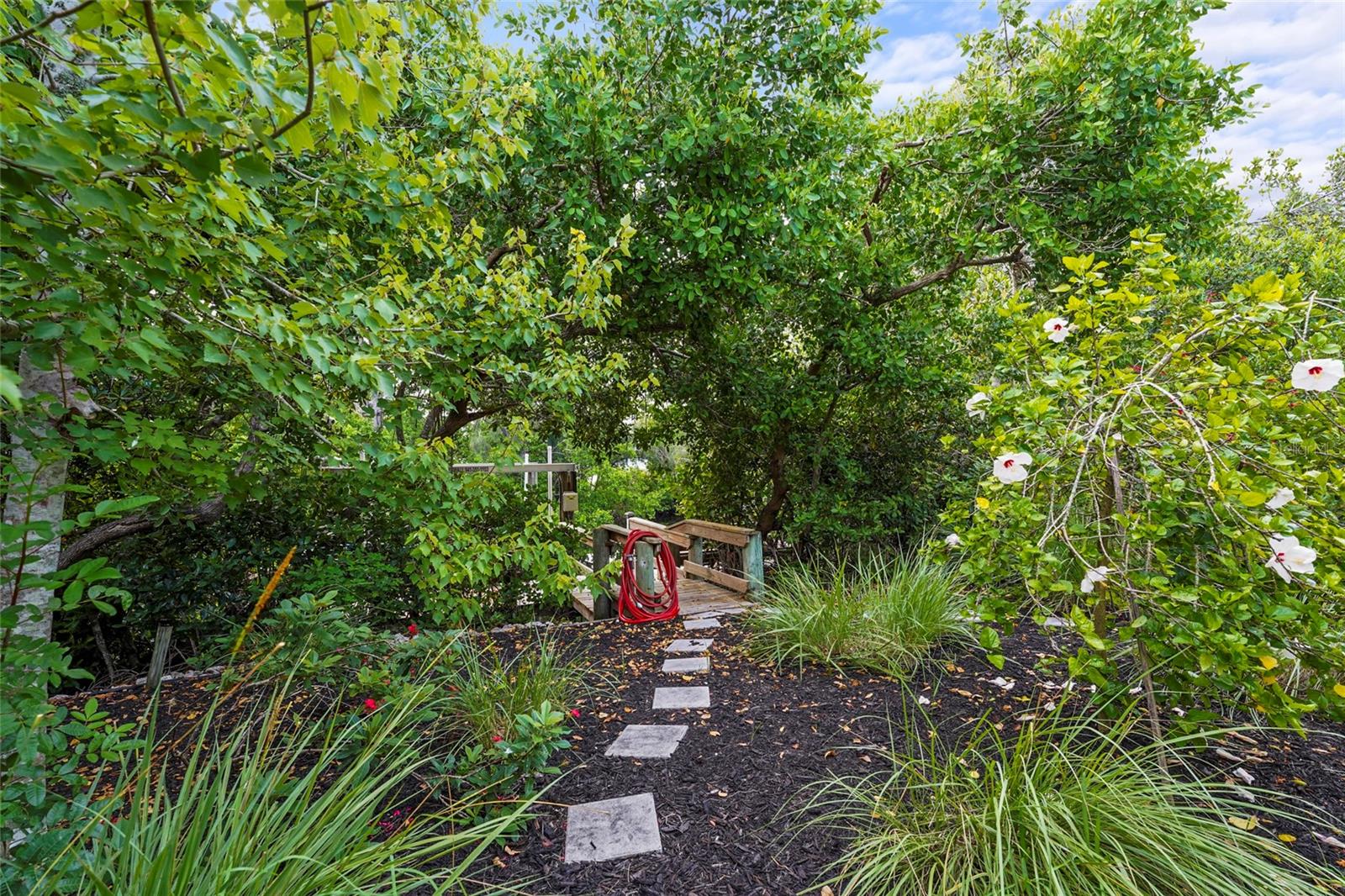 COTTAGES/CURRY CRK - Residential
