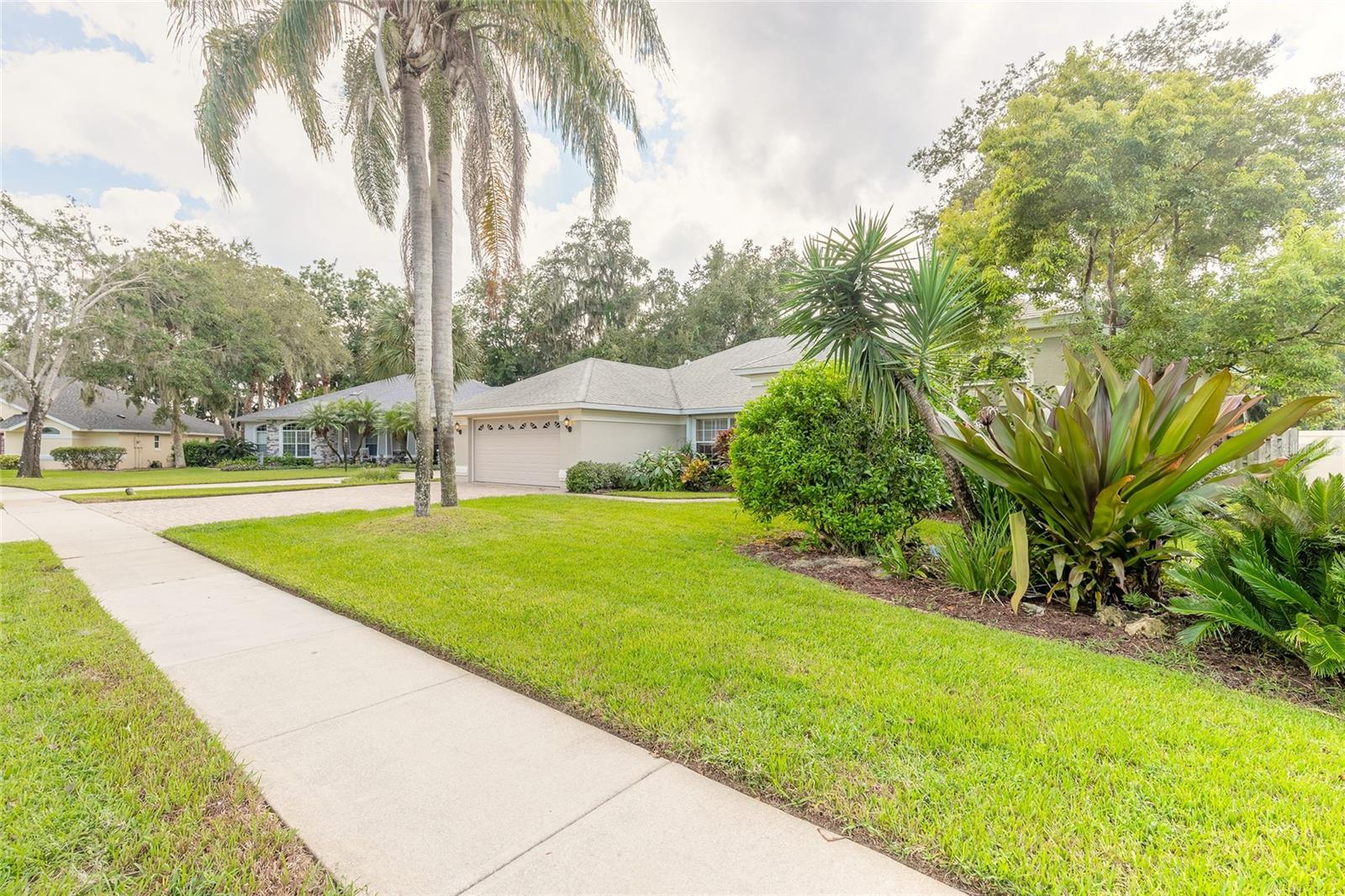 6225 CRANBERRY DRIVE