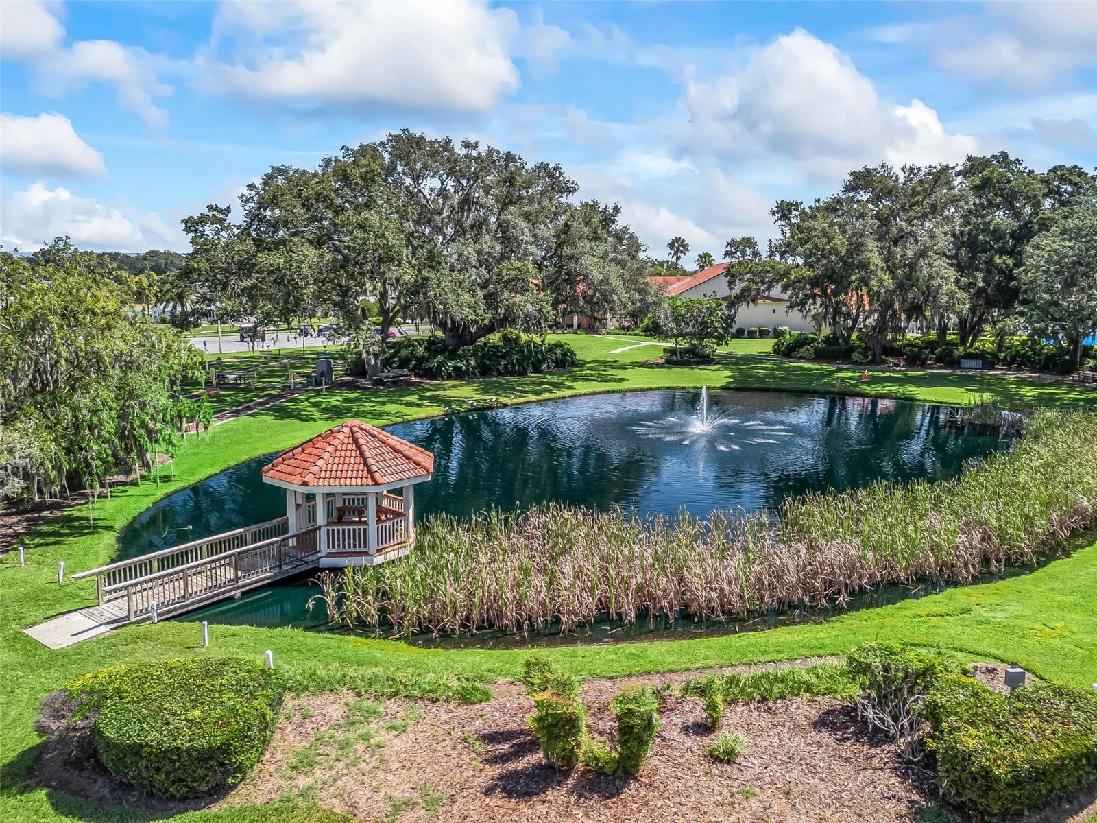 SPRUCE CREEK SOUTH - Residential