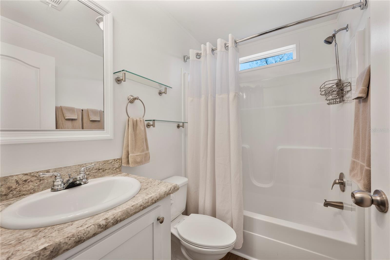 ACREAGE - Commercial Sale