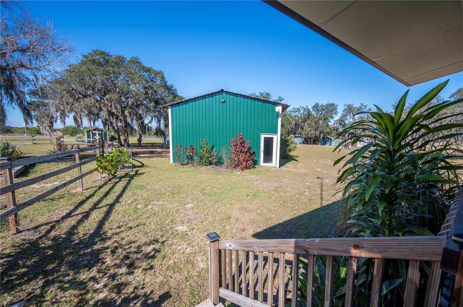 ACREAGE - Commercial Sale