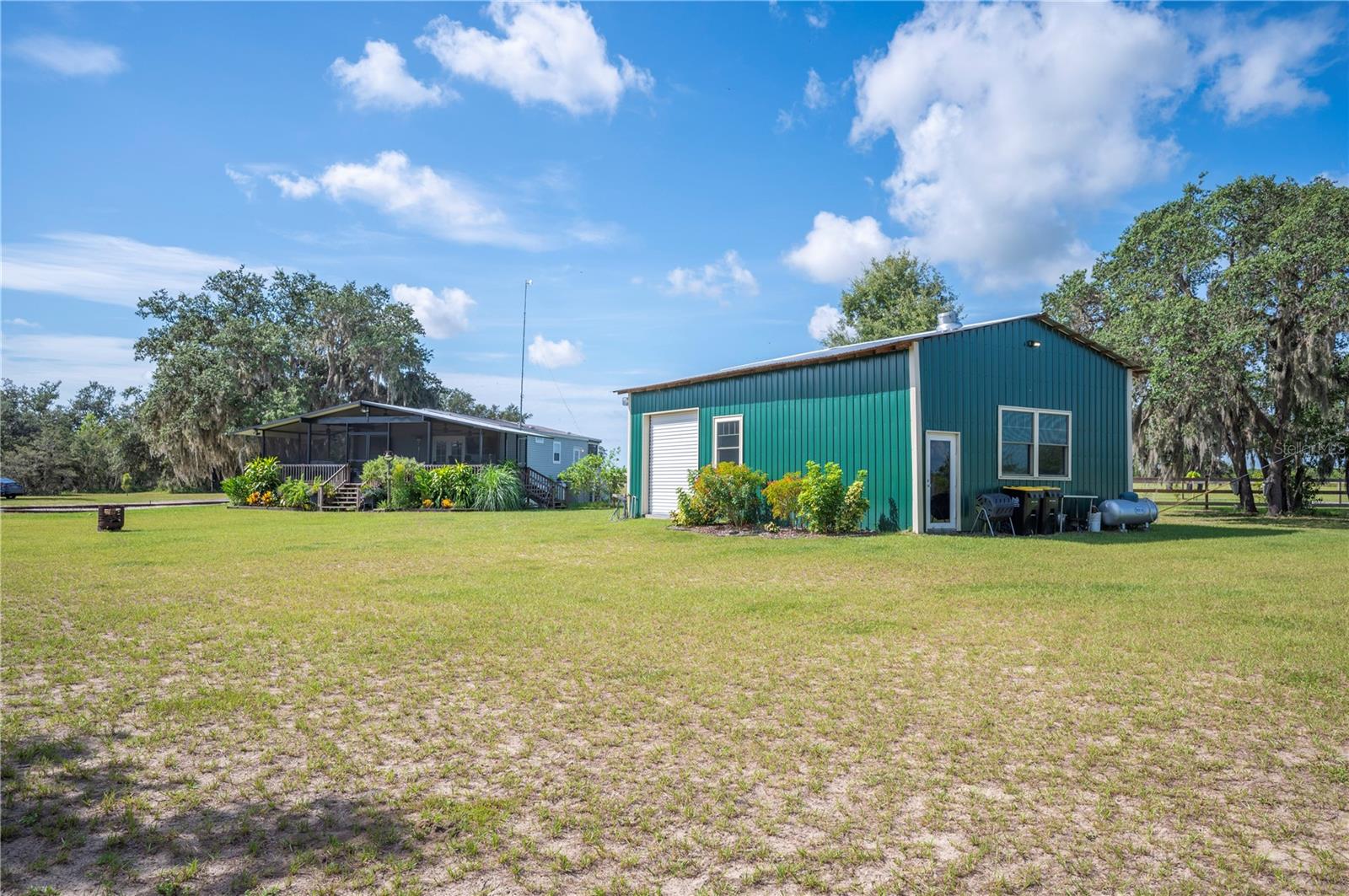 ACREAGE - Commercial Sale
