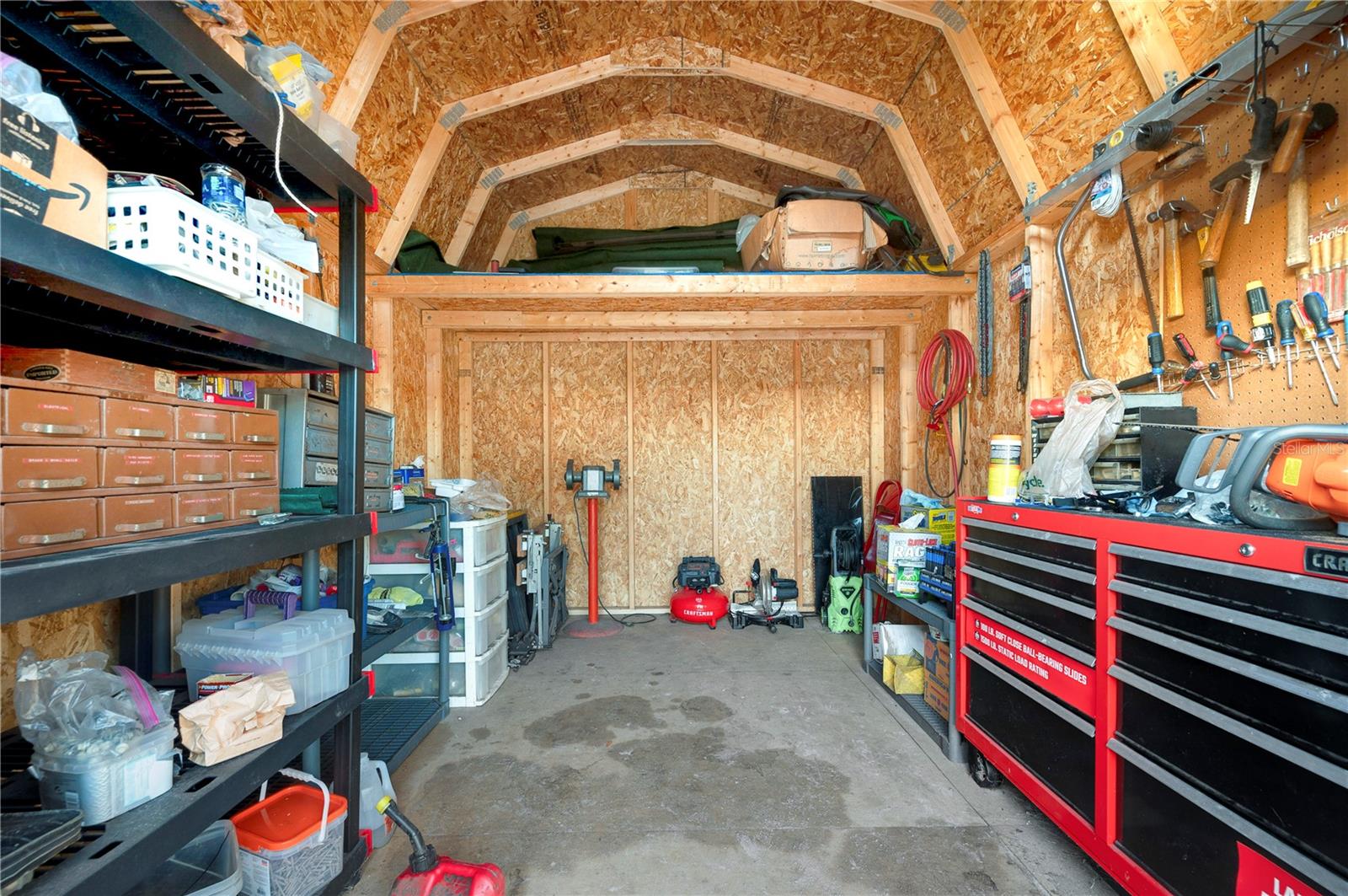 ACREAGE - Commercial Sale