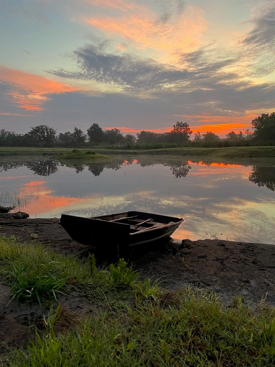 ACREAGE - Commercial Sale