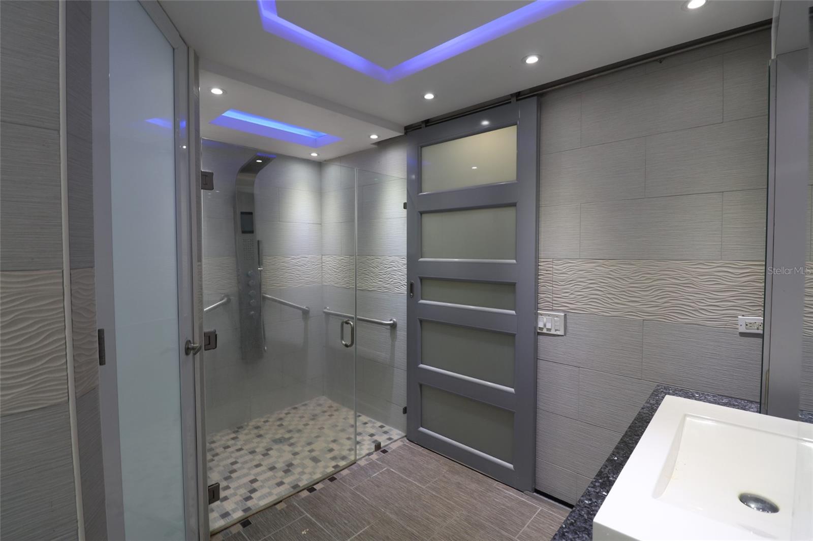 ESTANCIAS DE GRAN VISTA DEV. - Residential