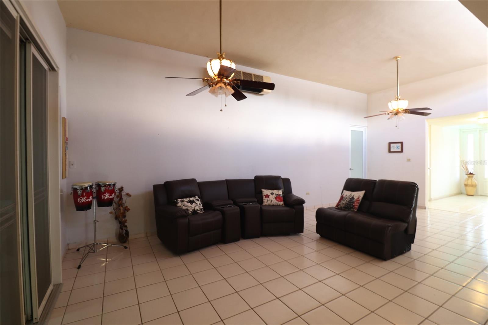 ESTANCIAS DE GRAN VISTA DEV. - Residential