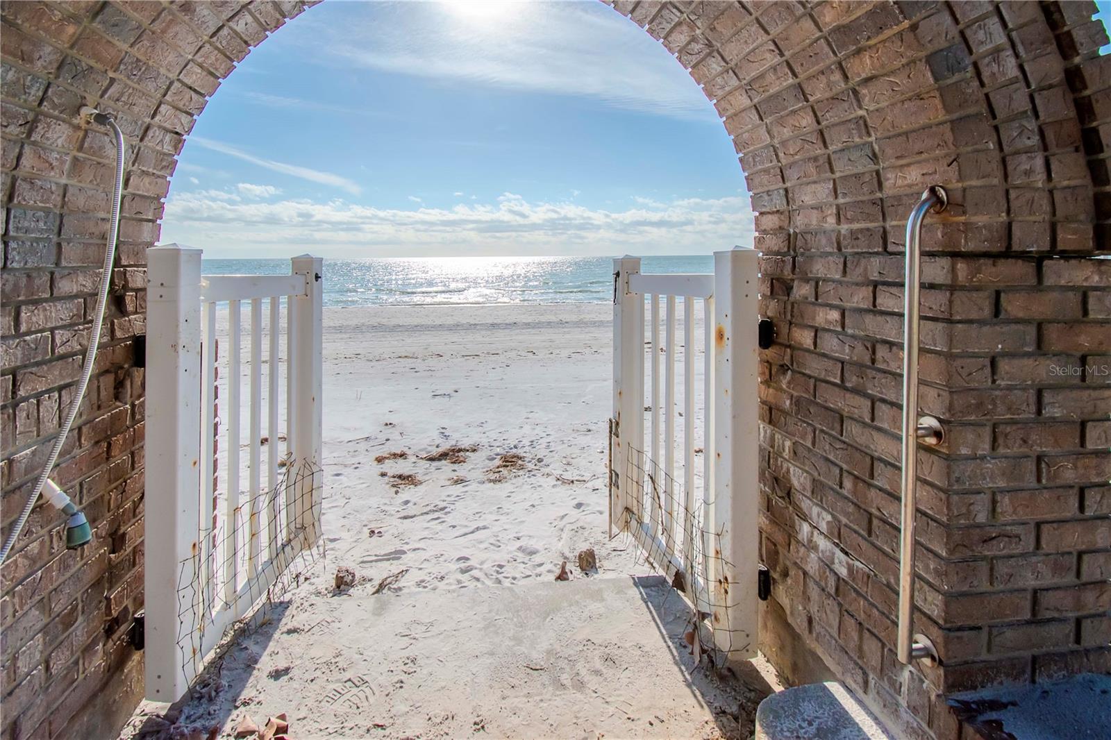 LONE PALM BEACH 1ST ADD - Residential