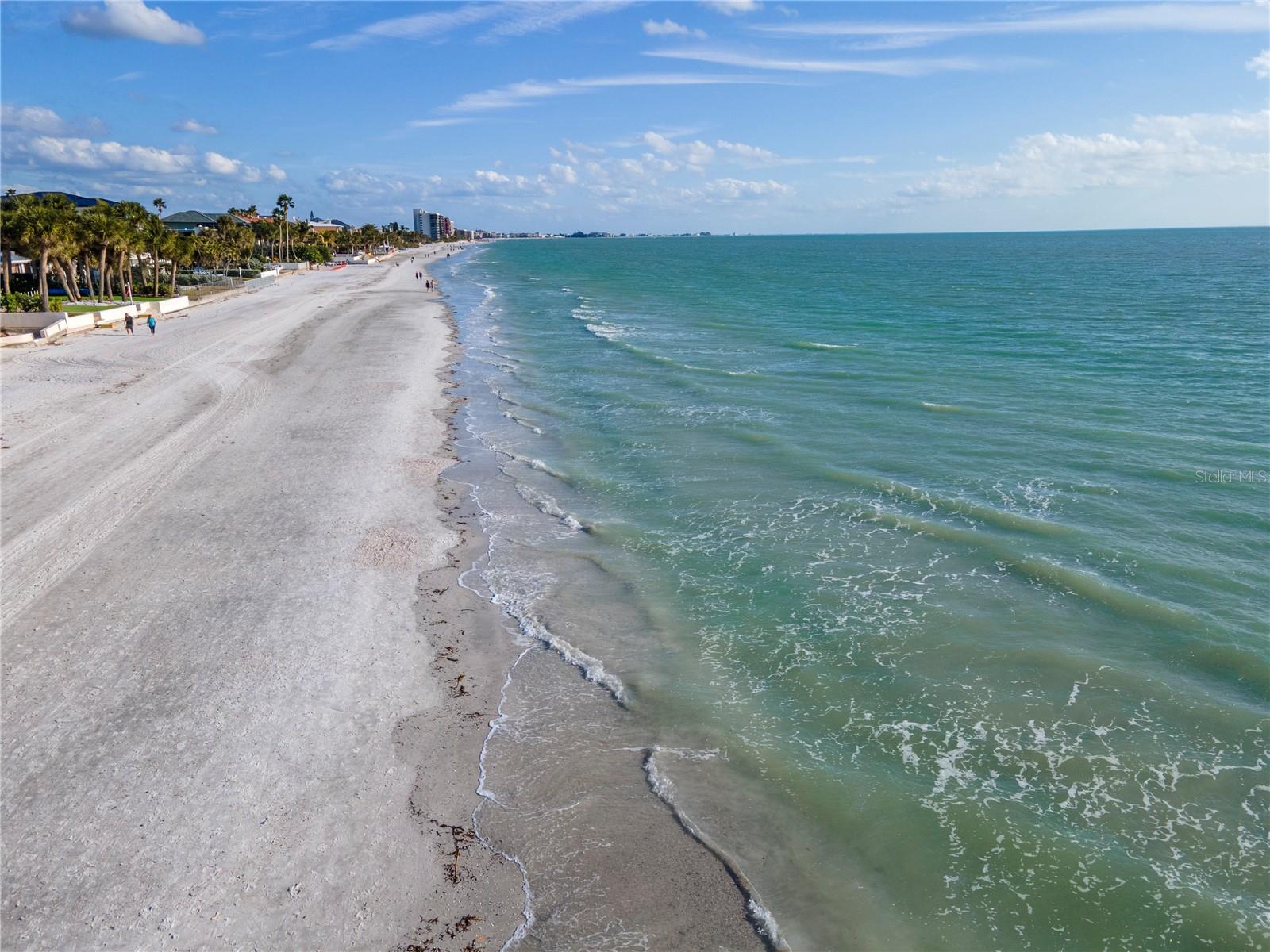 LONE PALM BEACH 1ST ADD - Residential