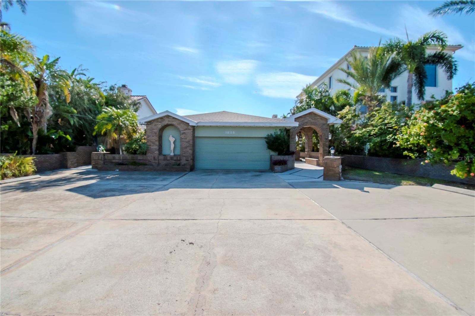 LONE PALM BEACH 1ST ADD - Residential