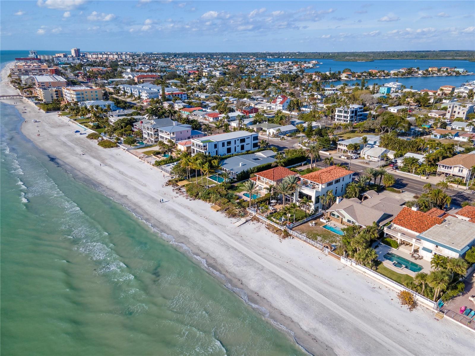 LONE PALM BEACH 1ST ADD - Residential