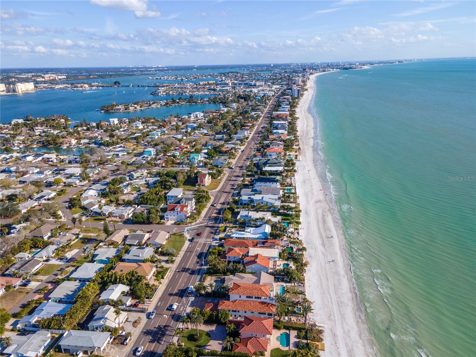 LONE PALM BEACH 1ST ADD - Residential