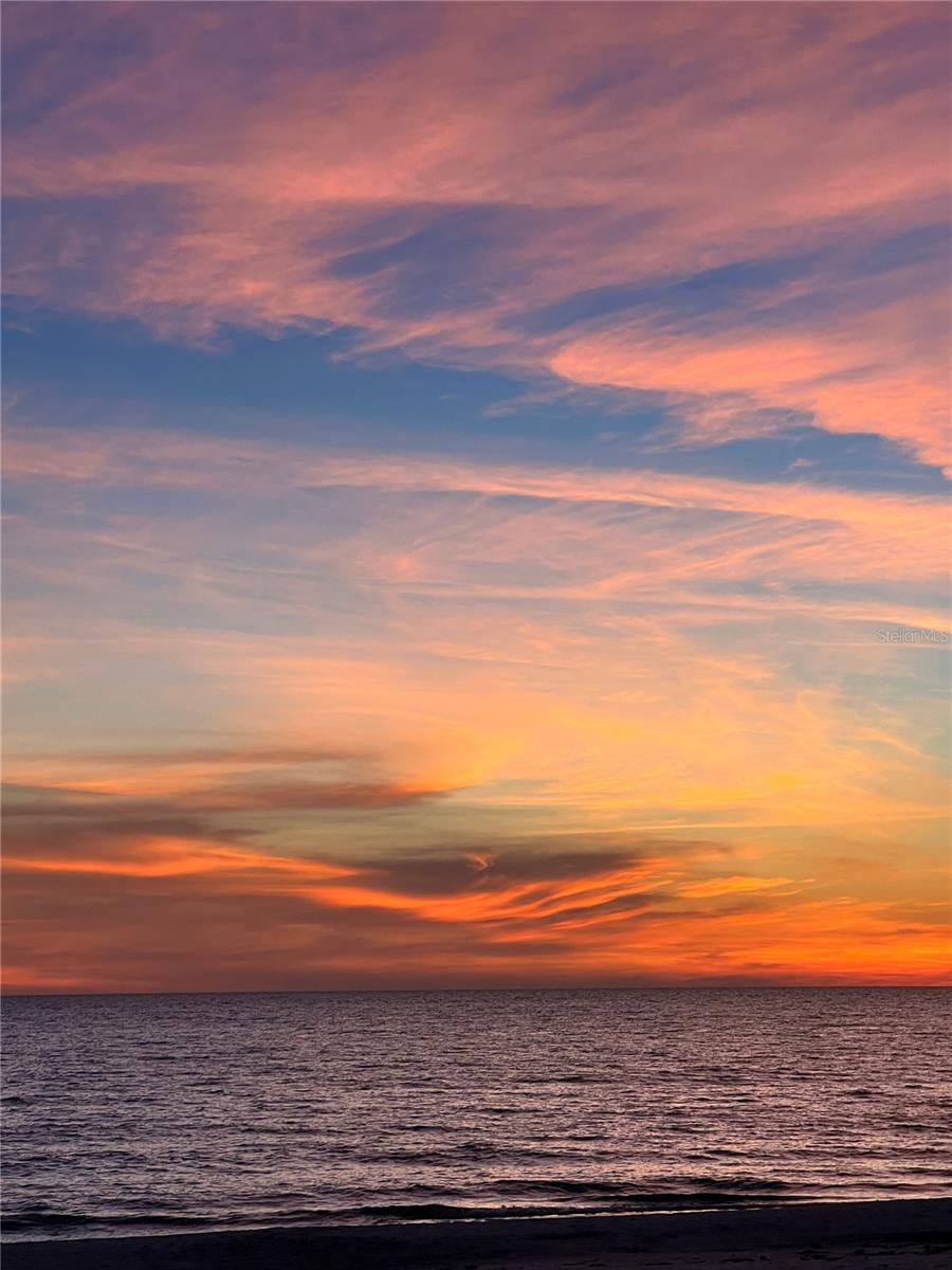 LONE PALM BEACH 1ST ADD - Residential