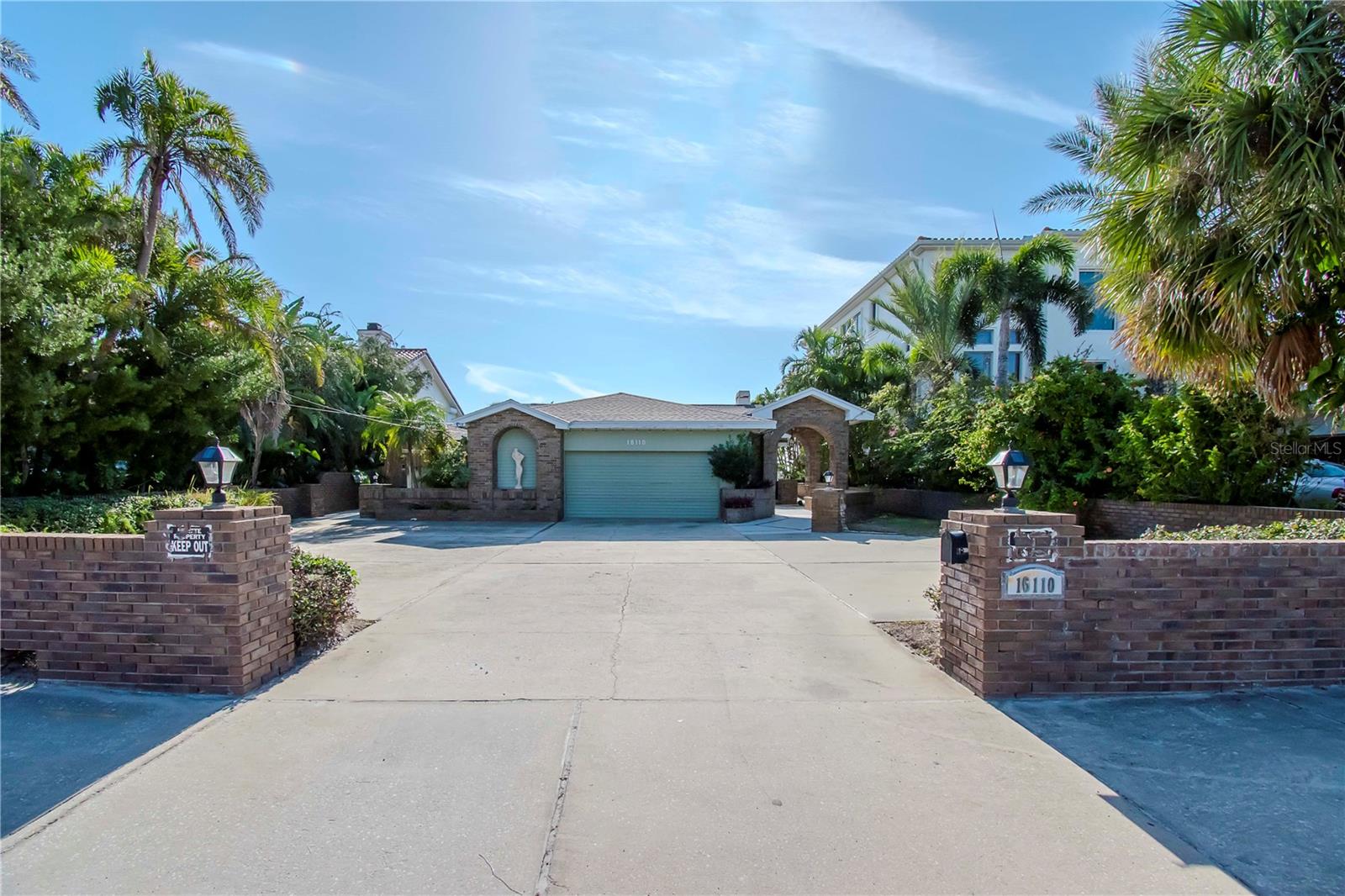 LONE PALM BEACH 1ST ADD - Residential