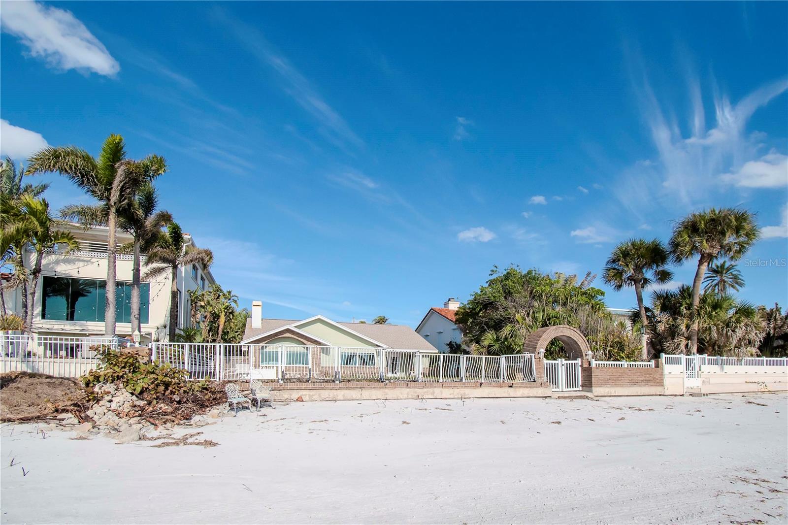 LONE PALM BEACH 1ST ADD - Residential