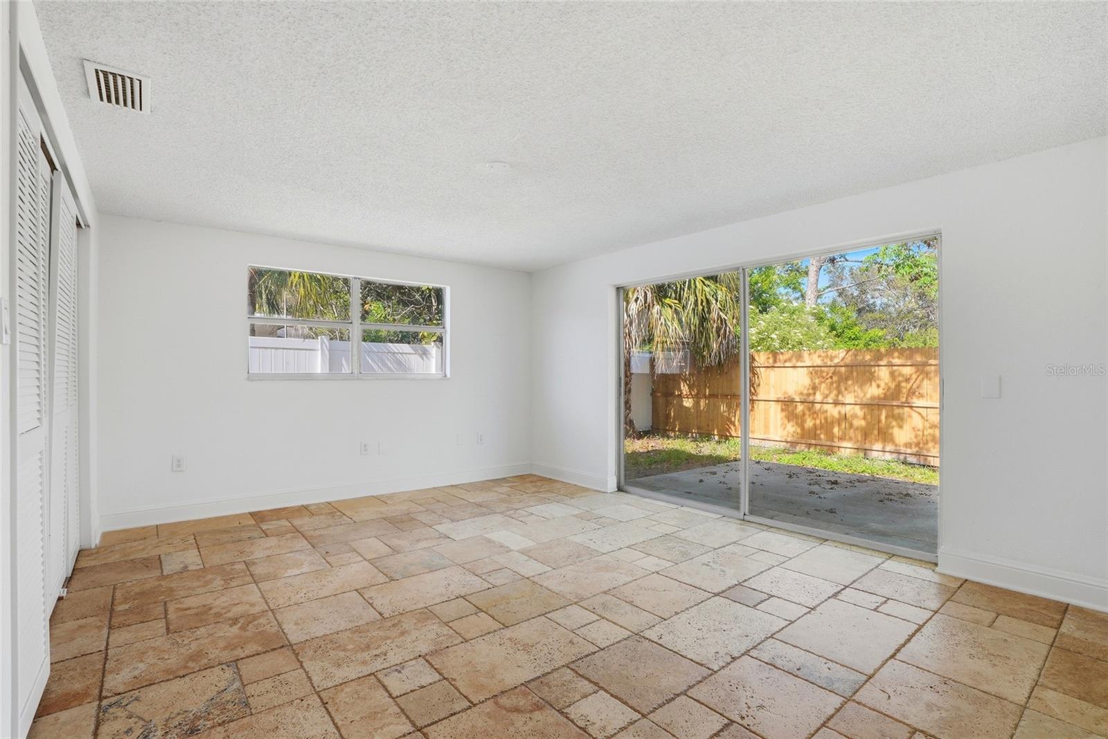 BEACON SQUARE - Residential