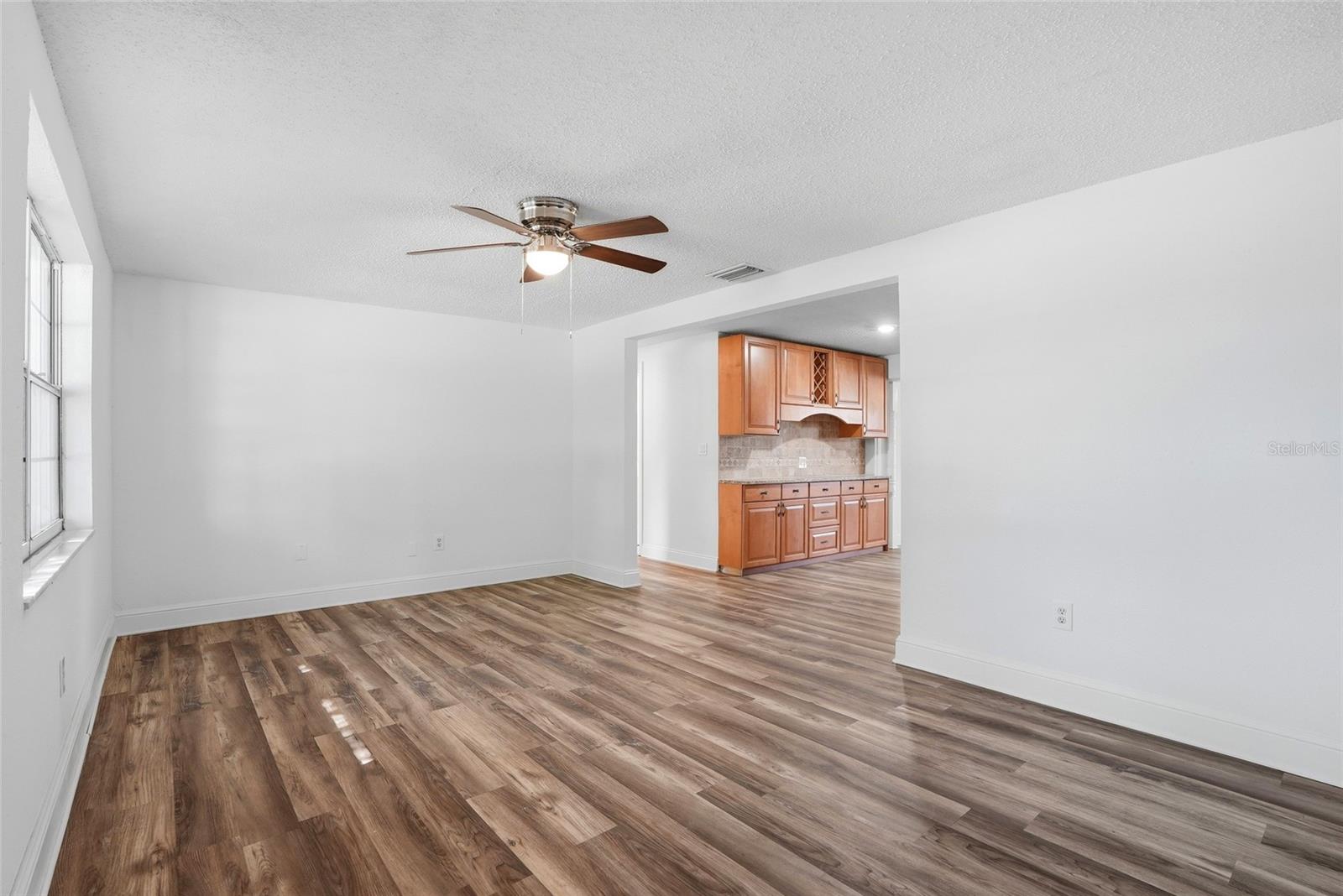 BEACON SQUARE - Residential