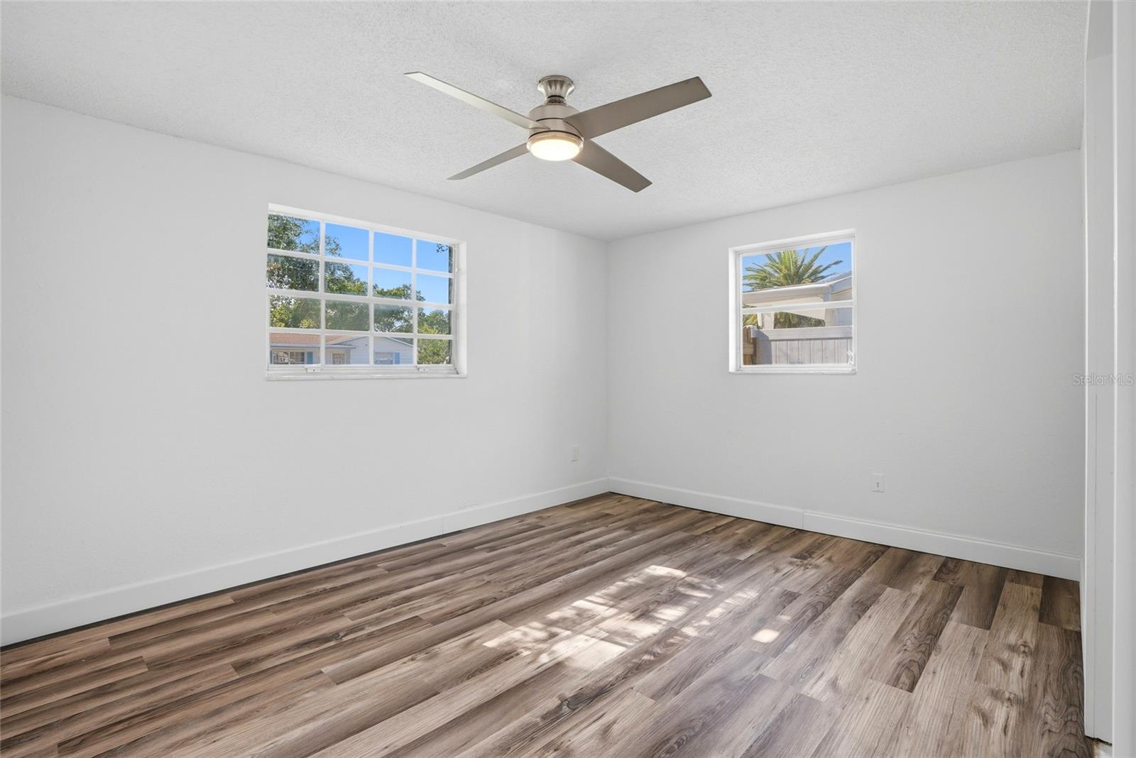 BEACON SQUARE - Residential