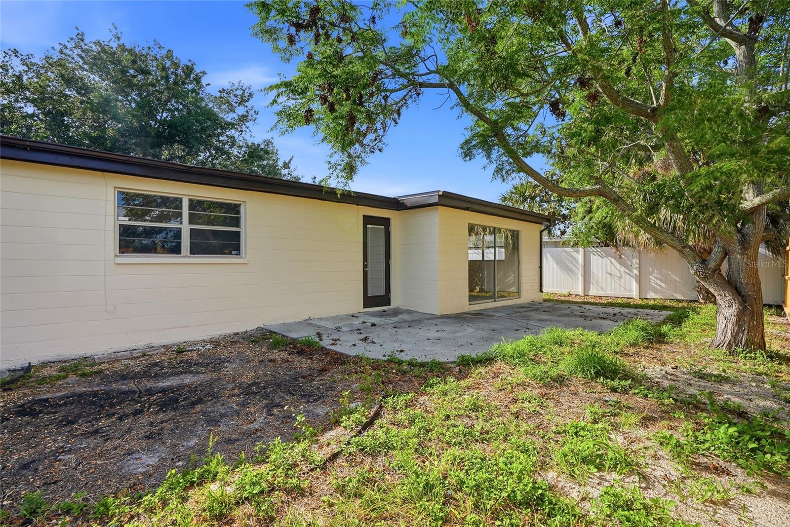 BEACON SQUARE - Residential