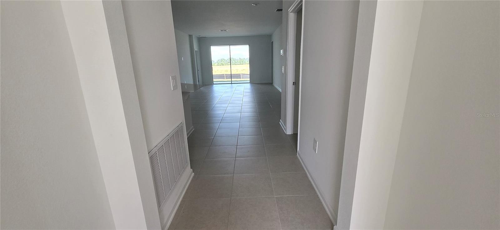 HAMILTON BLUFF SUB - Residential Lease