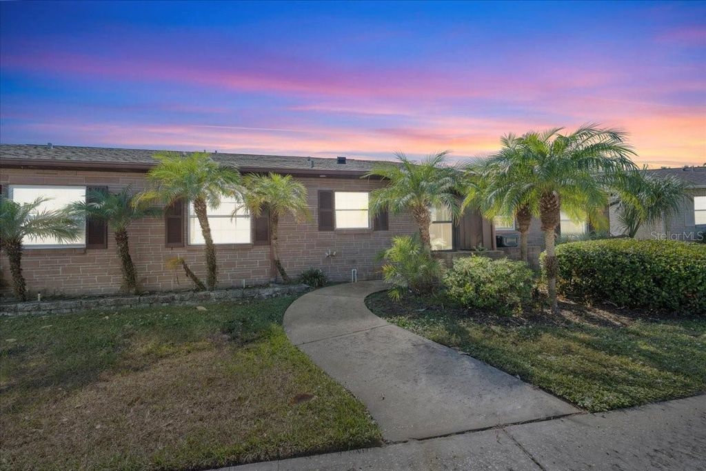 Photo of 9519 Fieldview Circle #9519, Thonotosassa, FL 33592 (MLS # TB8440447)