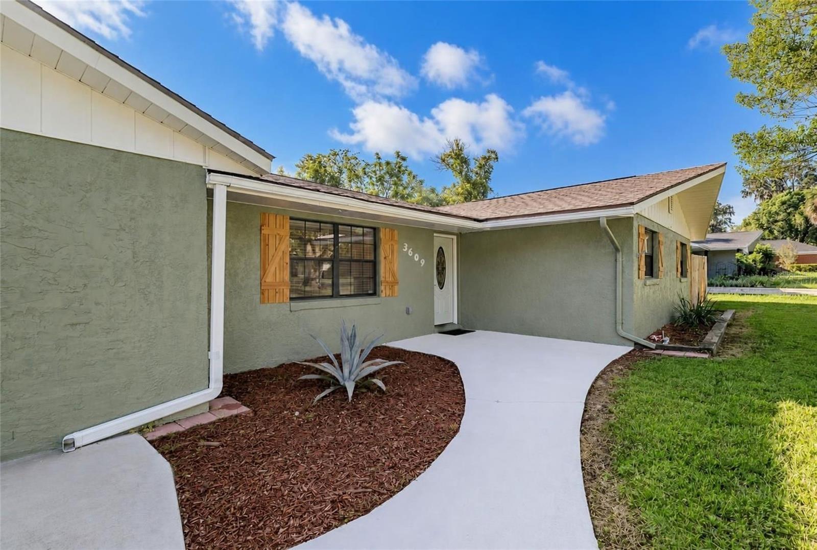 3609 SE 33RD COURT