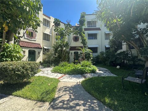 Photo of 210 N 17th Street W #15, Bradenton, FL 34205 (MLS # A4670526)