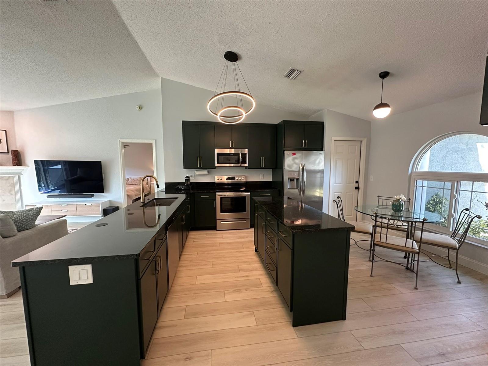 CURLEW GROVES UNIT ONE - Residential