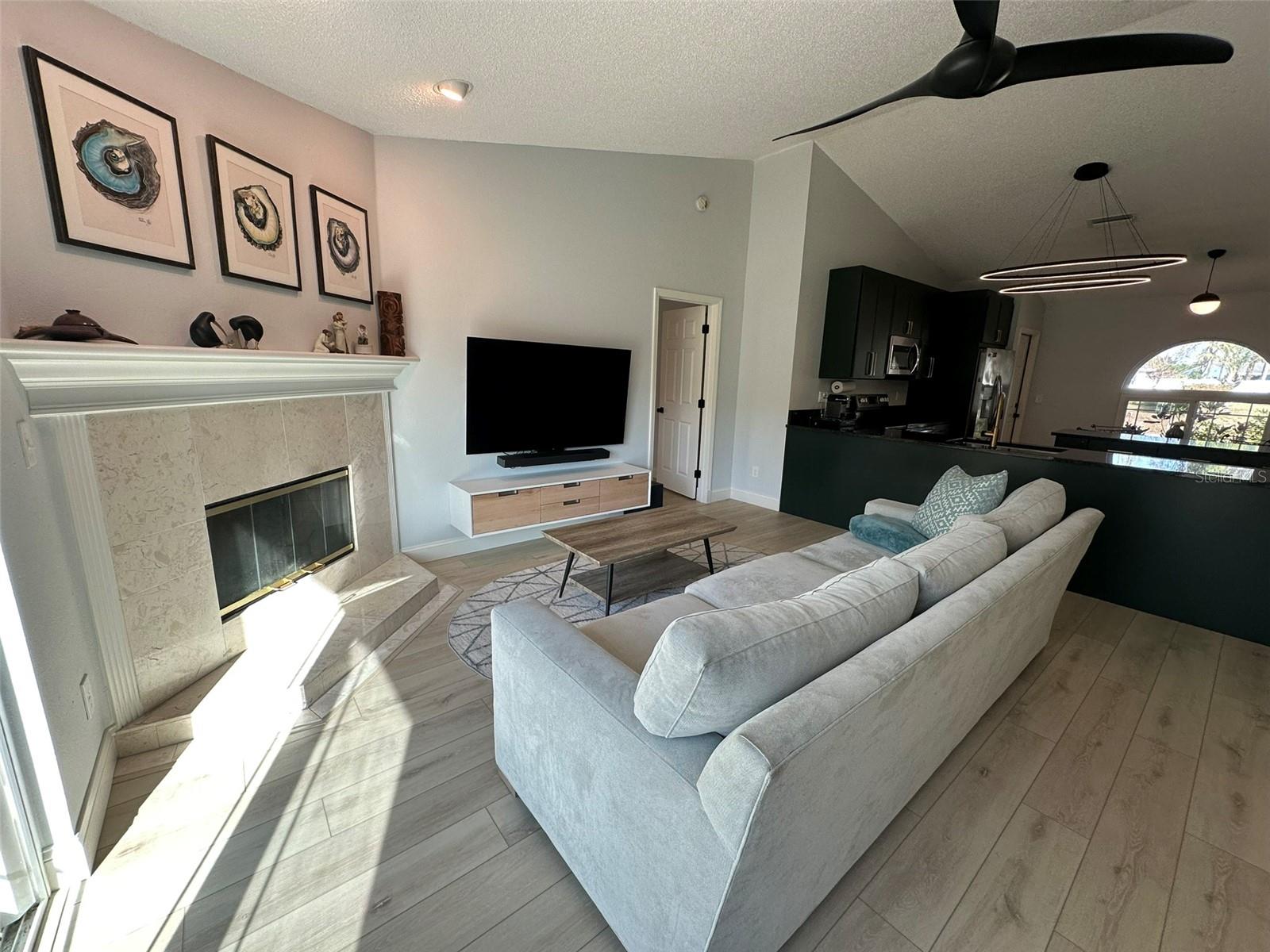 CURLEW GROVES UNIT ONE - Residential