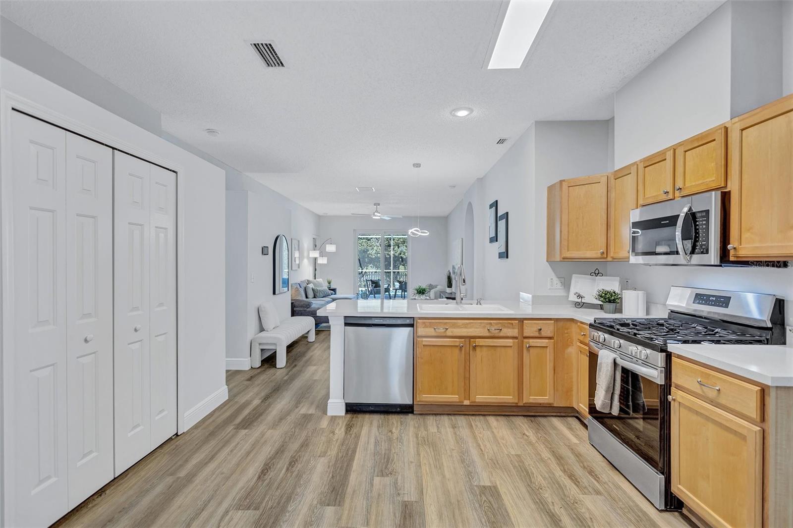 LAKEVIEW VILLAGE SEC M - Residential