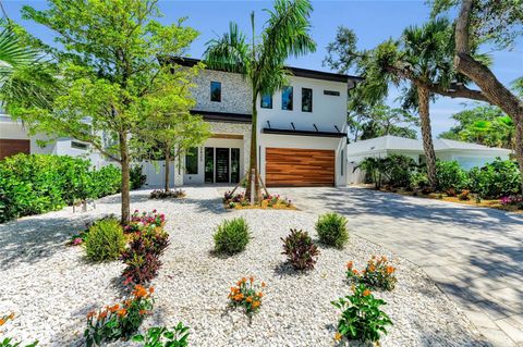 2425 FLOYD STREET SARASOTA FL 34239