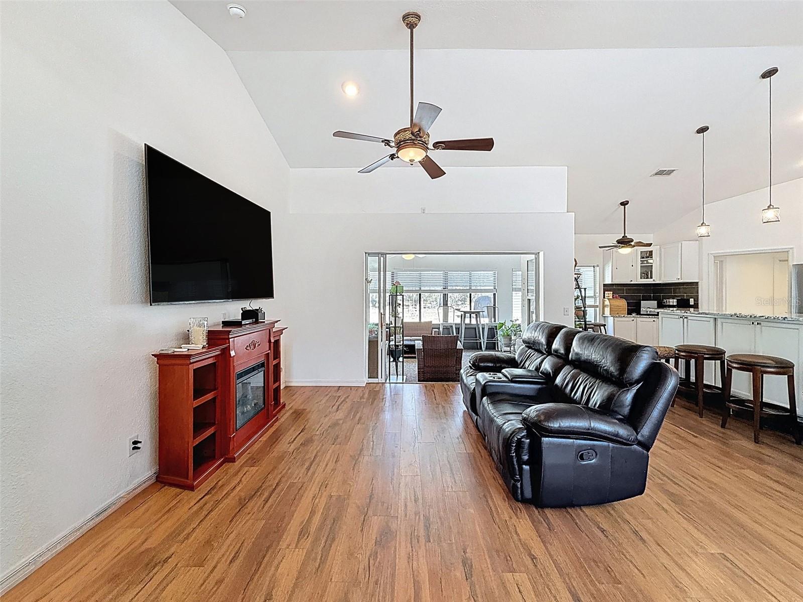 CITRUS SPGS UNIT 01 - Residential