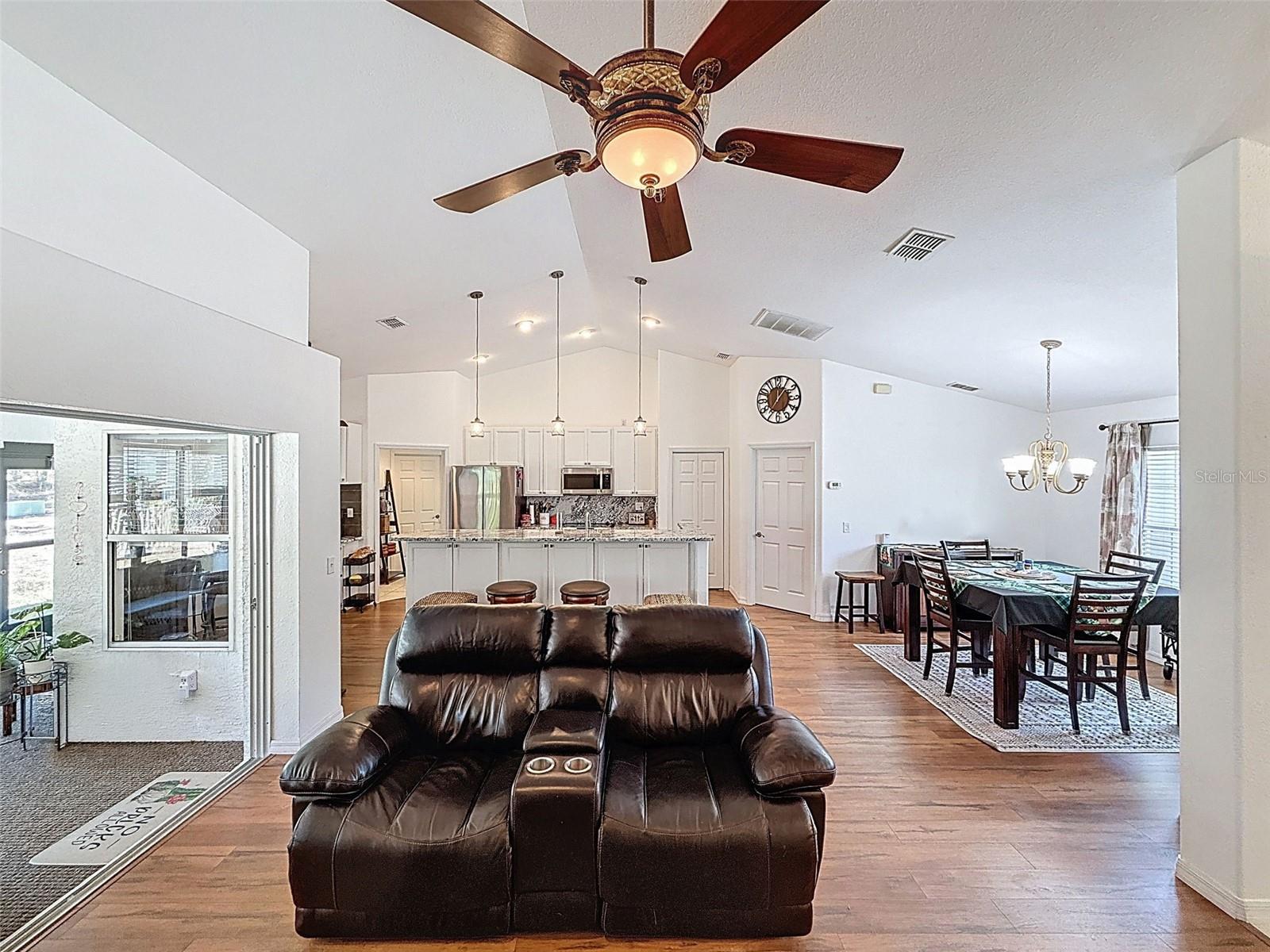 CITRUS SPGS UNIT 01 - Residential