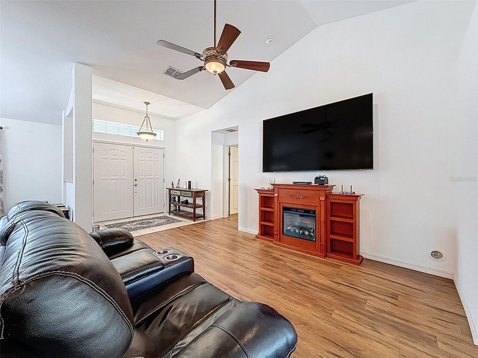 CITRUS SPGS UNIT 01 - Residential