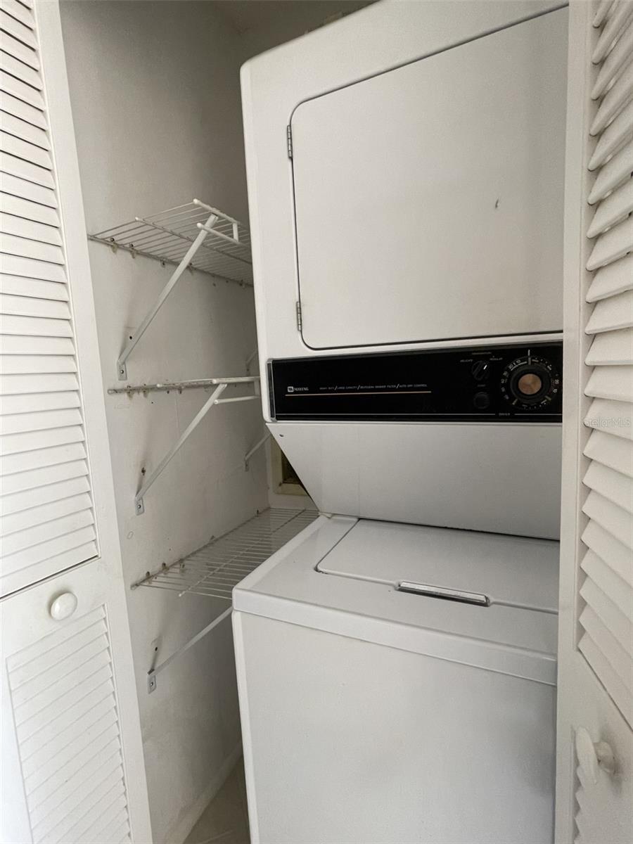 PALM-AIRE AT SARASOTA 10-B - Residential