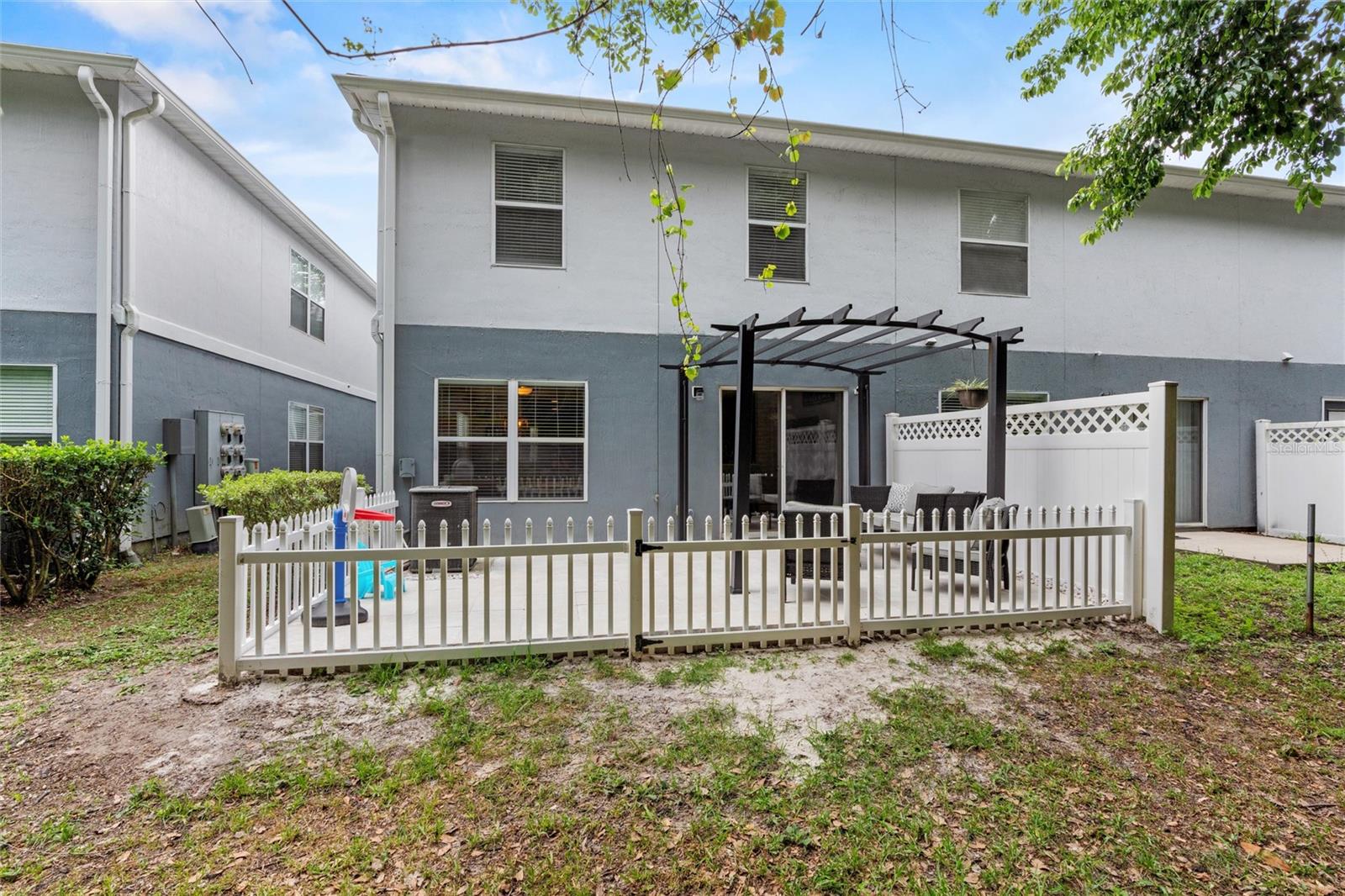 Listing image 1