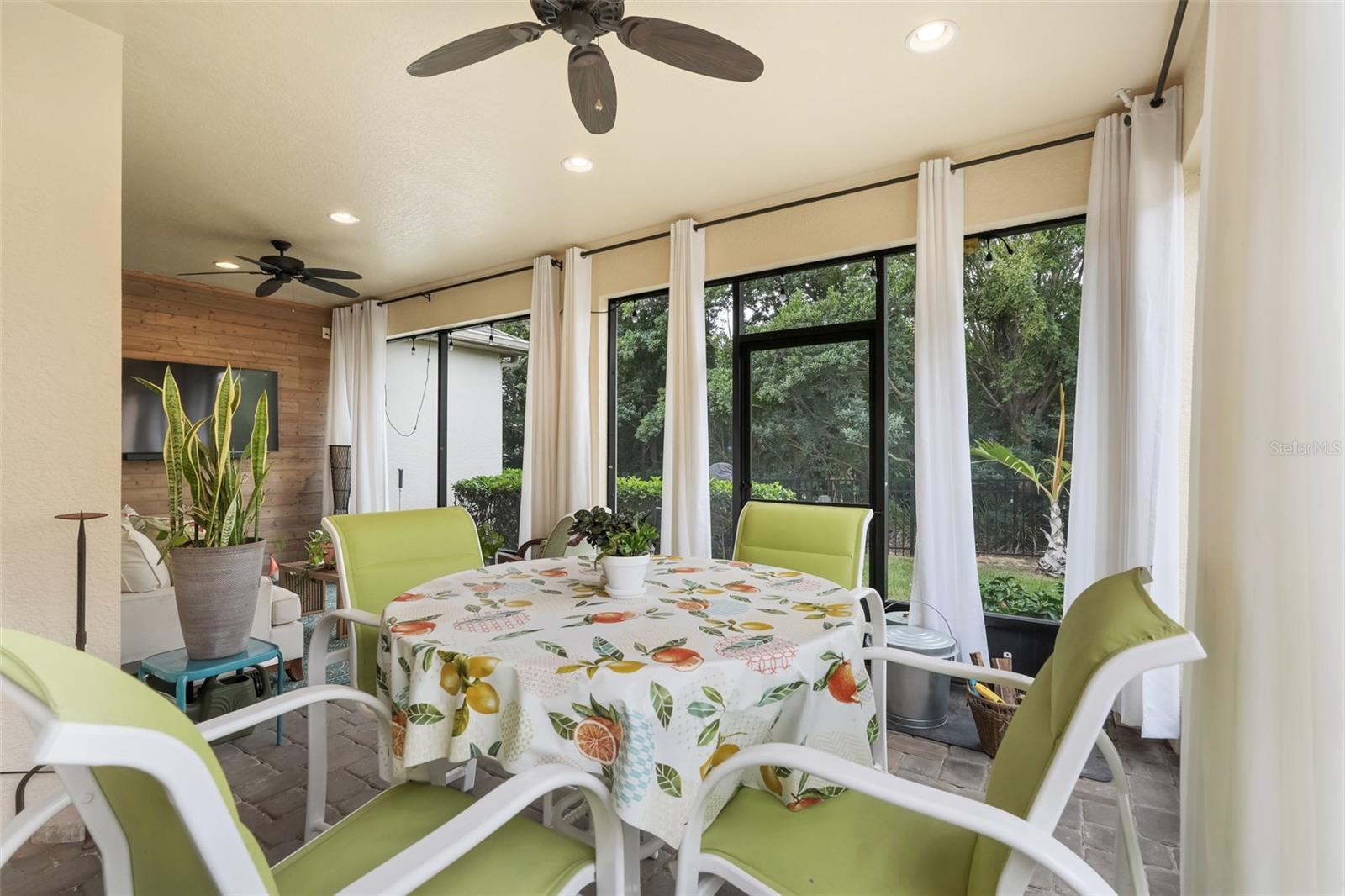 HIGHLAND RANCH ESPLANADE PH 1 - Residential