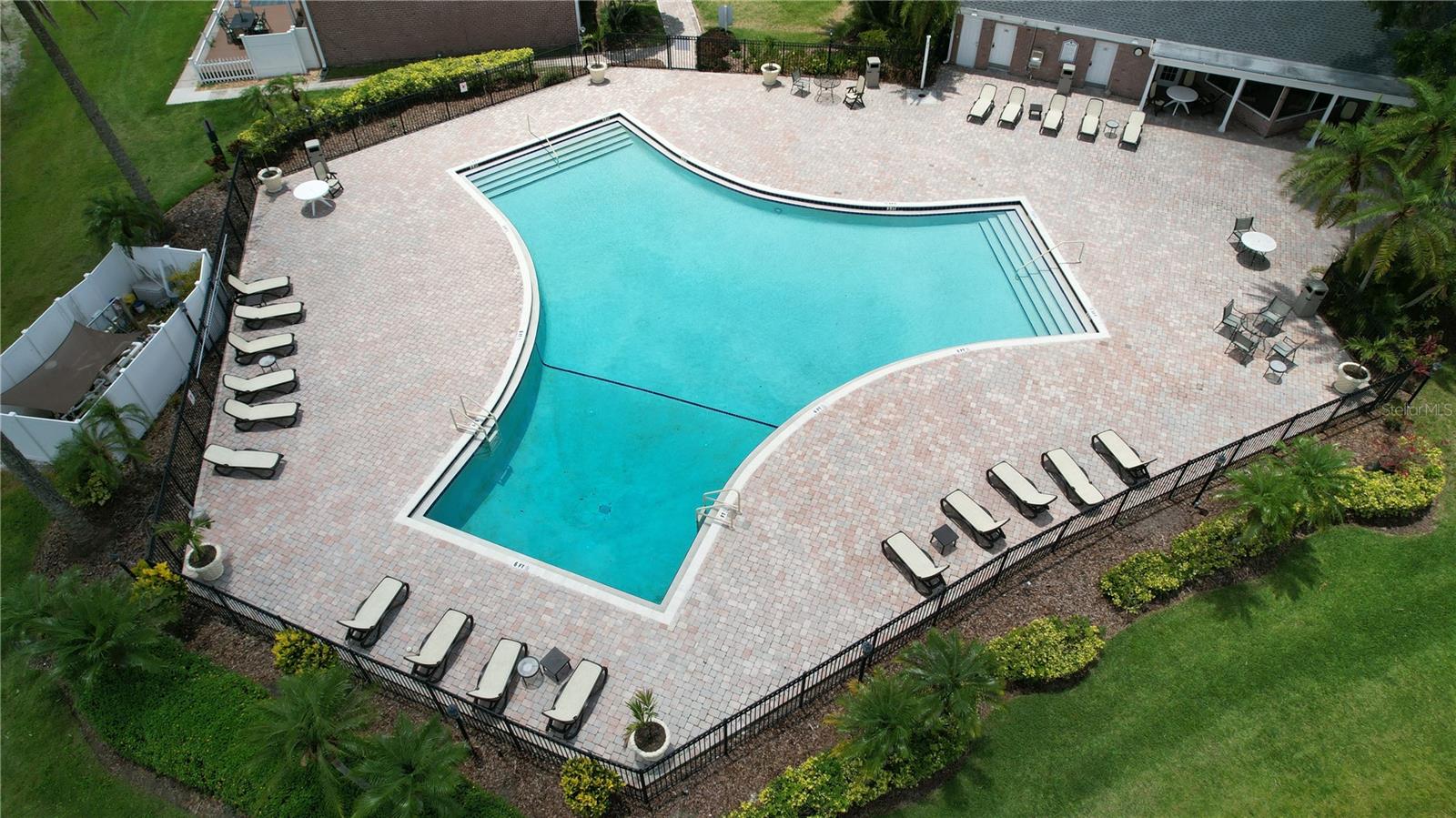 WHISPERING OAKS - Residential Lease