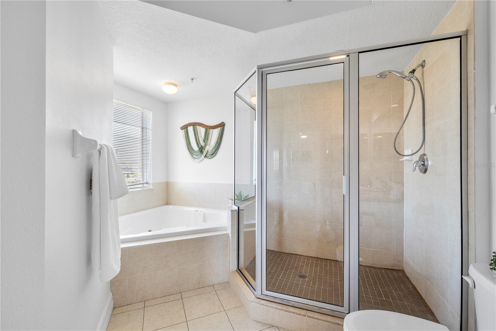 SEAVIEW PLACE AT GULF LANDINGS A CONDO - Residential