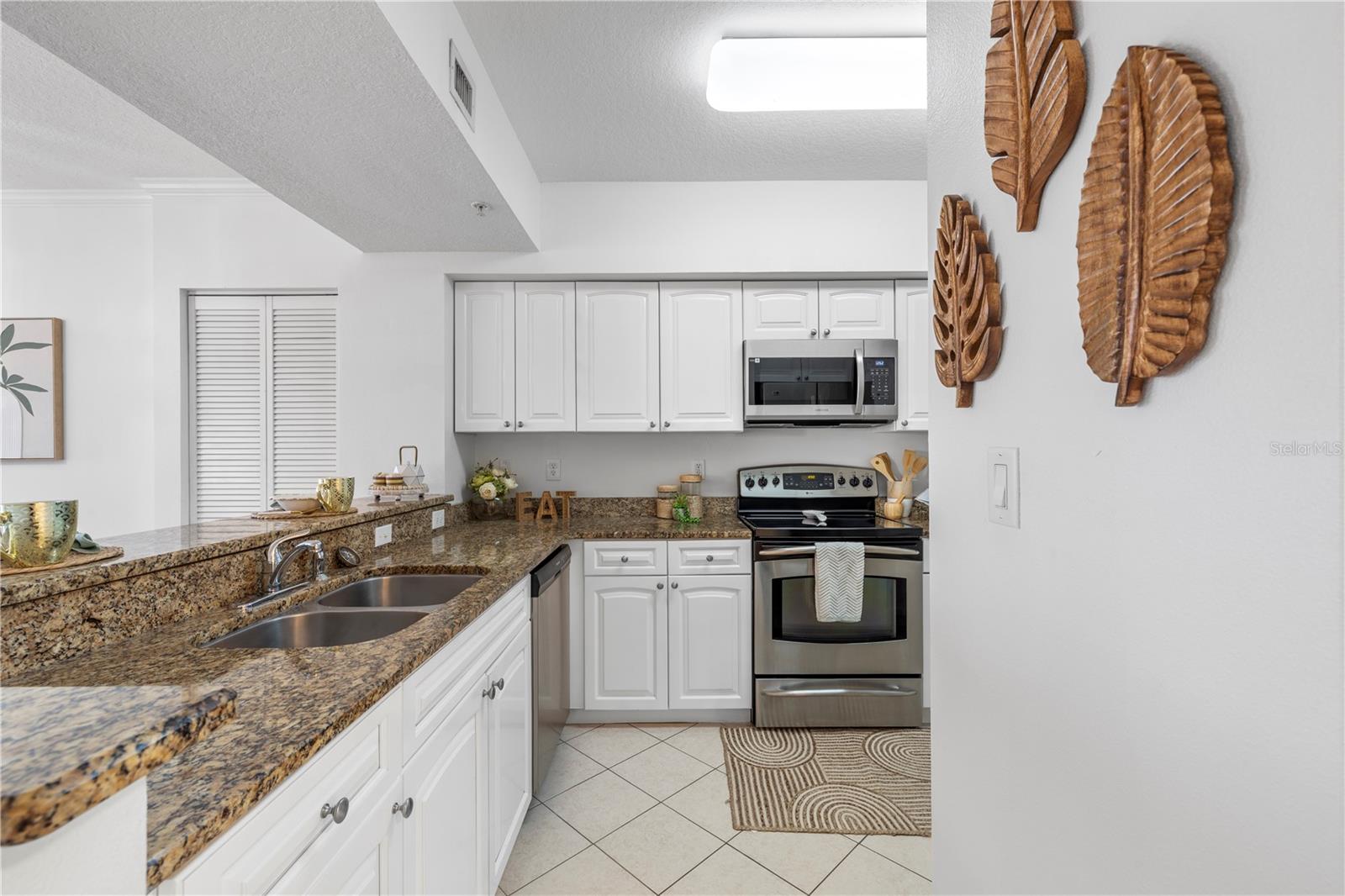 SEAVIEW PLACE AT GULF LANDINGS A CONDO - Residential