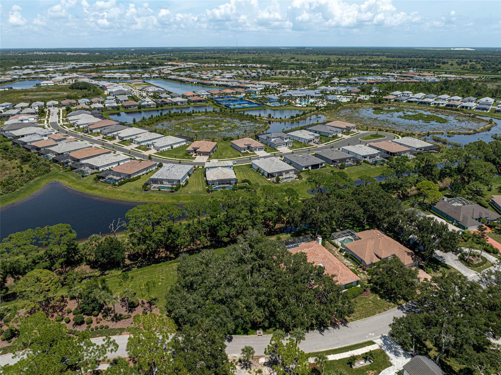 CALUSA LAKES - Residential
