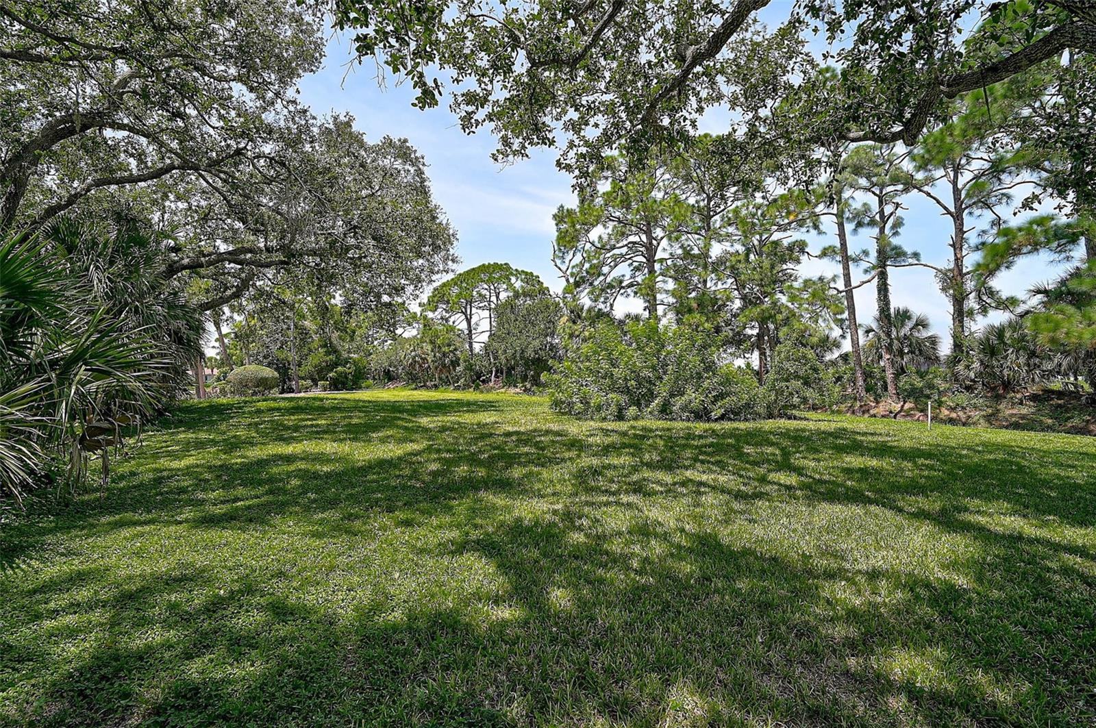 CALUSA LAKES - Residential