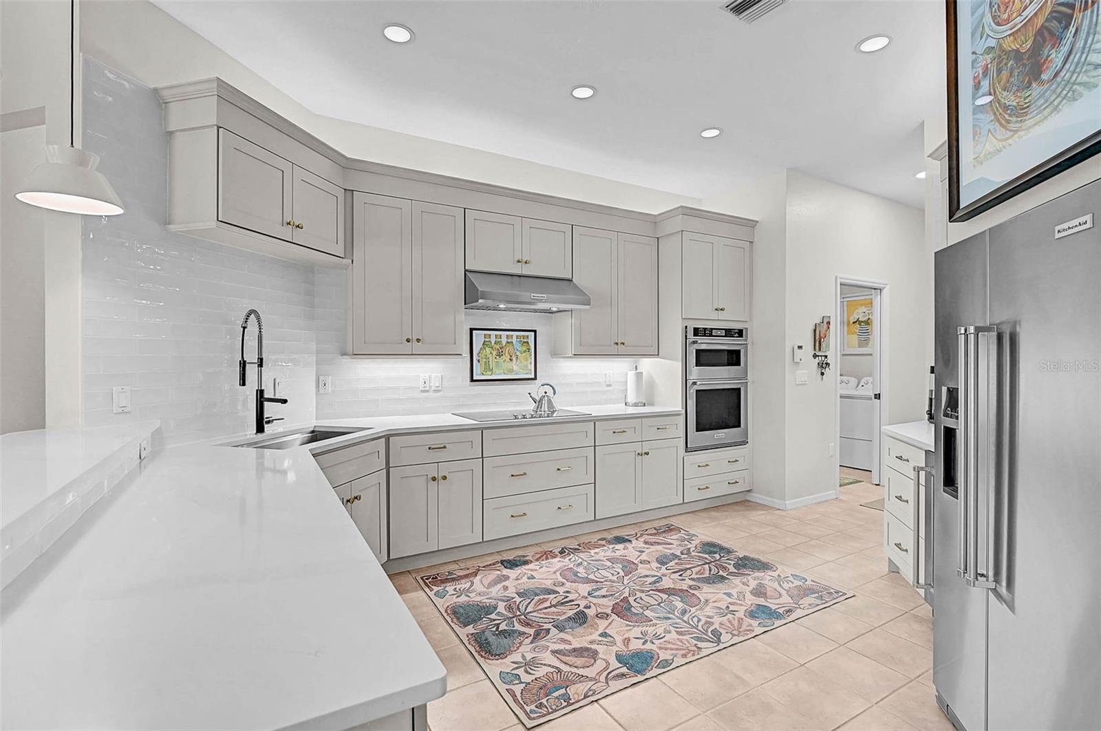 CALUSA LAKES - Residential