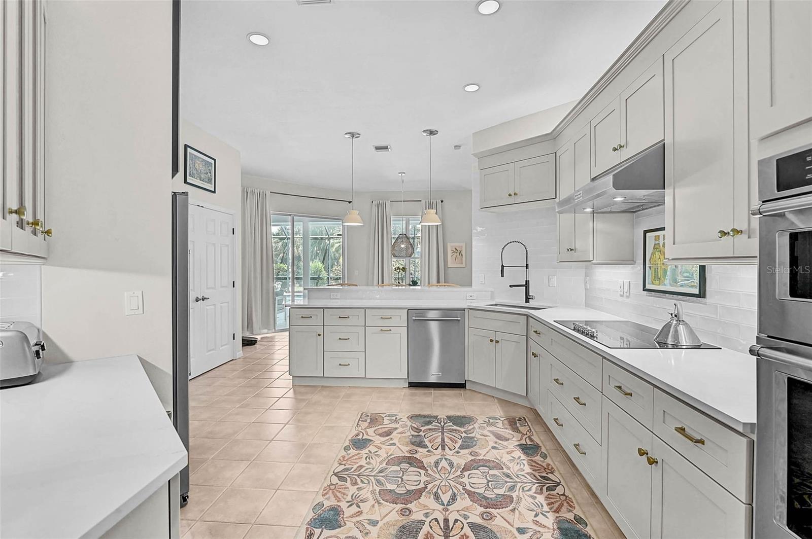 CALUSA LAKES - Residential