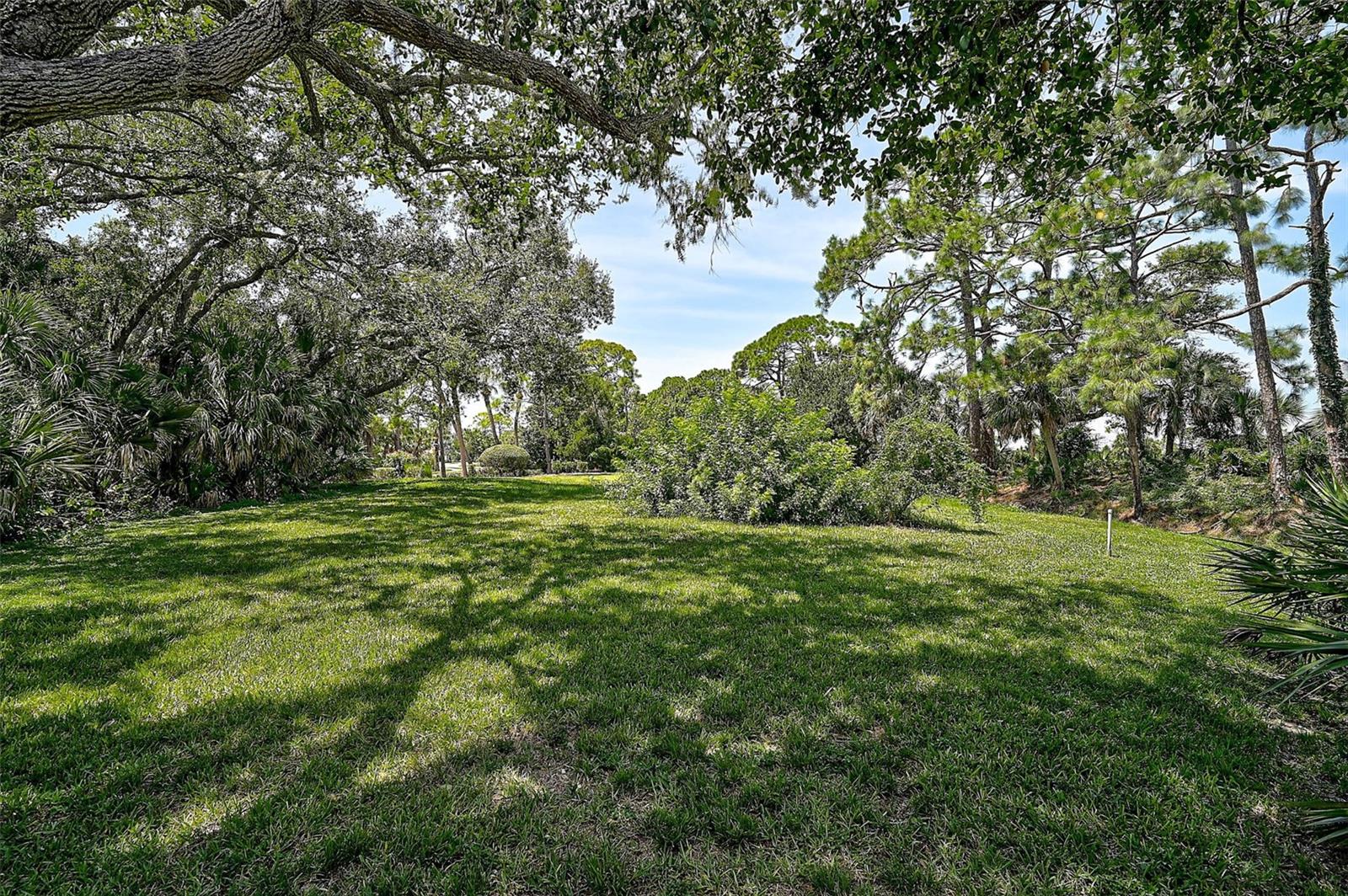 CALUSA LAKES - Residential
