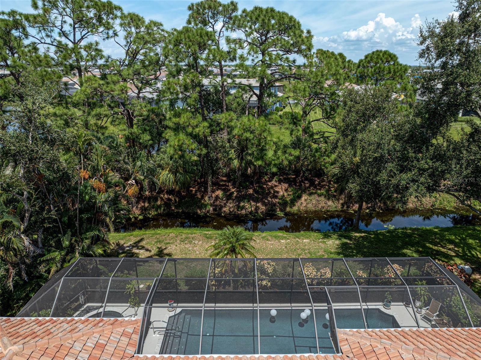CALUSA LAKES - Residential