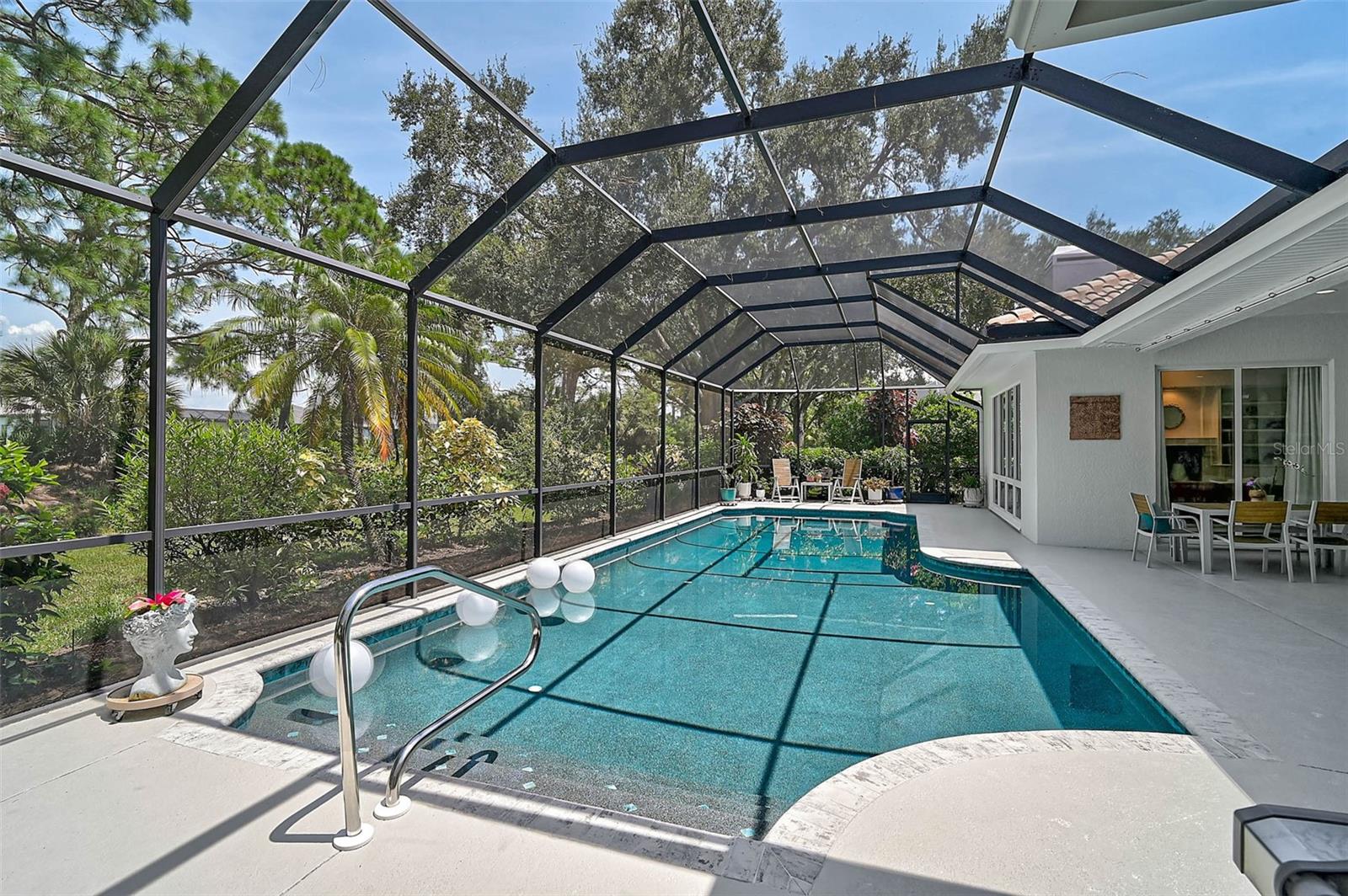 CALUSA LAKES - Residential